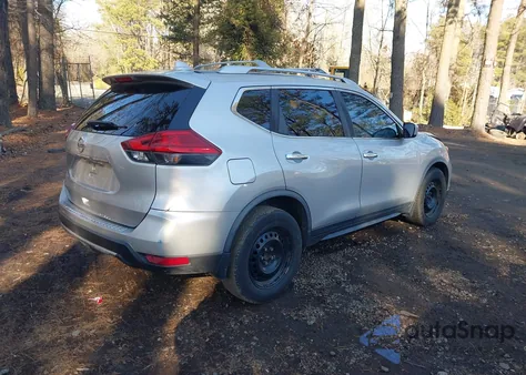 2017 Nissan Rogue S z USA, uszkodzony, nr VIN JN8AT2MT1HW146724